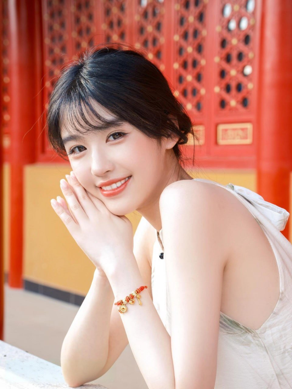 包养女大学生的背后故事