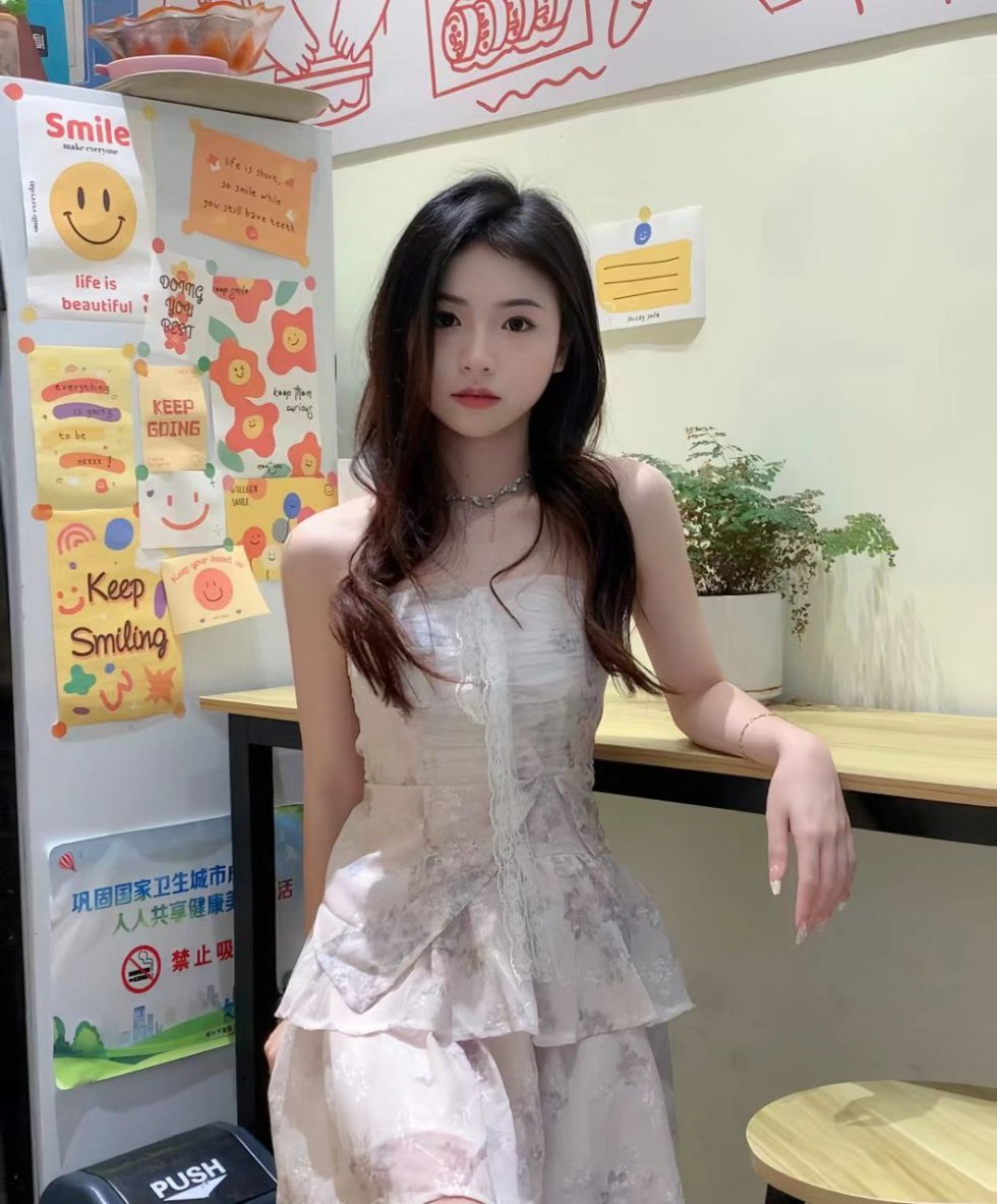 在威海的浪漫邂逅：一位年轻女孩的包养经历与成长