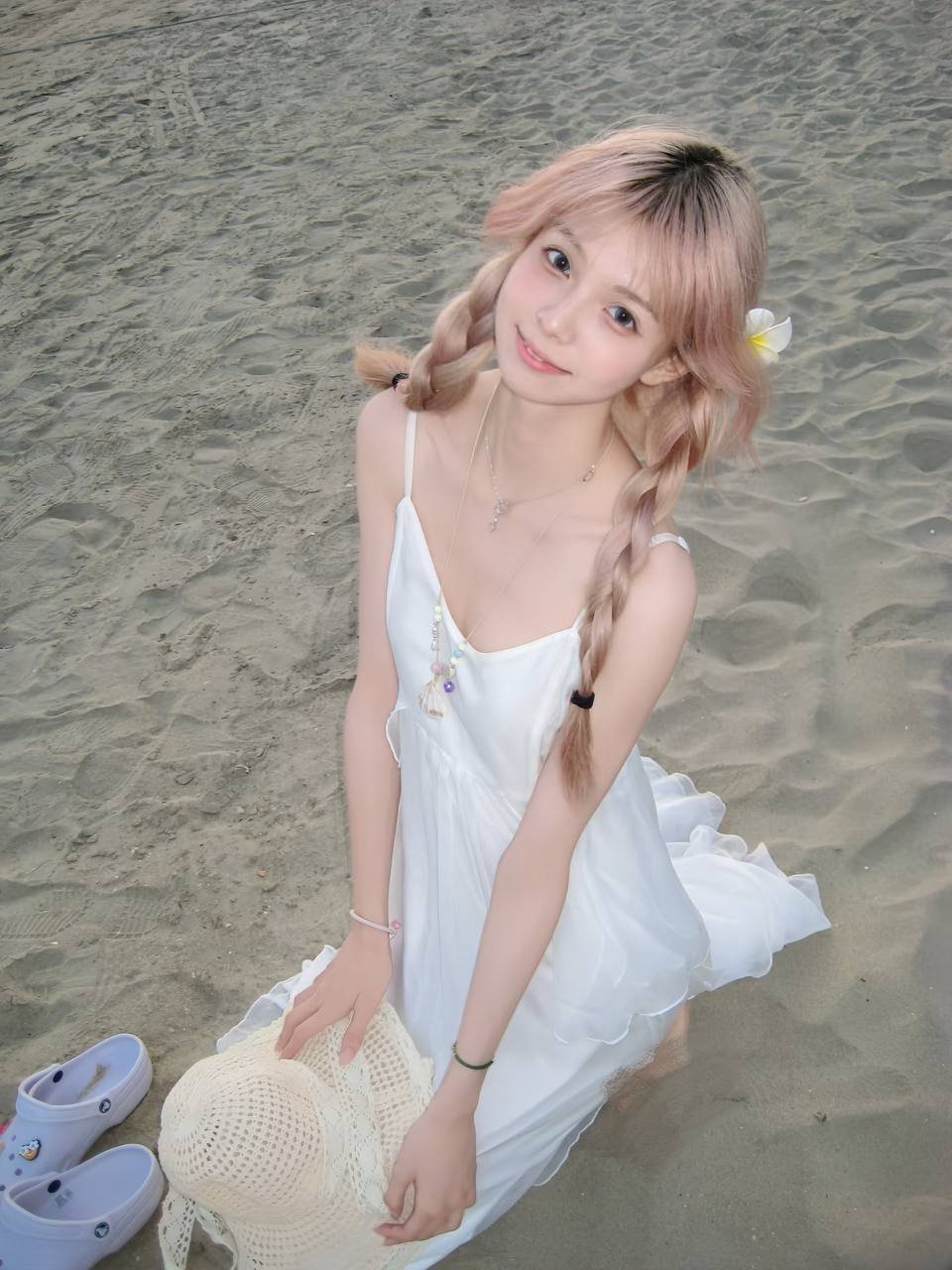 揭秘包养圈的背后：那些不为人知的故事与真相