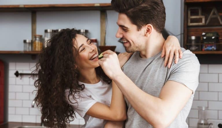 如何正确对待女朋友，让她感受到女王般的宠爱