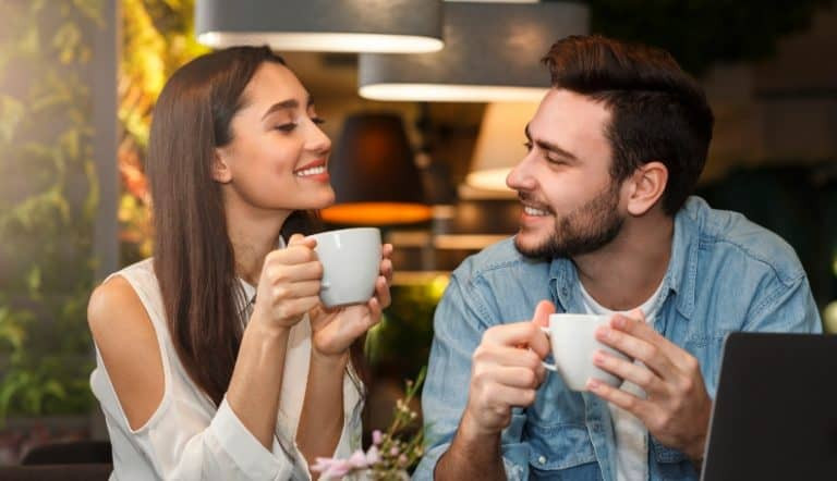 女生叫你“可爱”到底是什么意思？解读她心思的25个信号